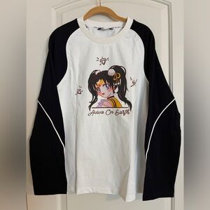Anime Graphic Long Sleeve Raglan Tee - Black & White Aviva on Earth Size M